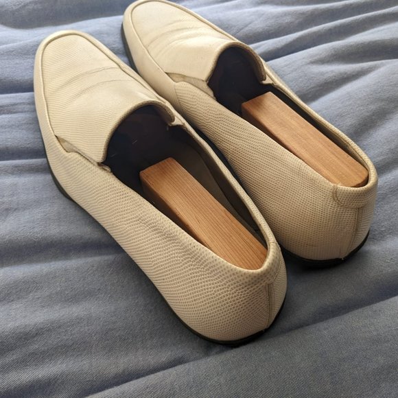 Cole-Haan G Series Pebbled Leather White Slip-On Dress Shoes